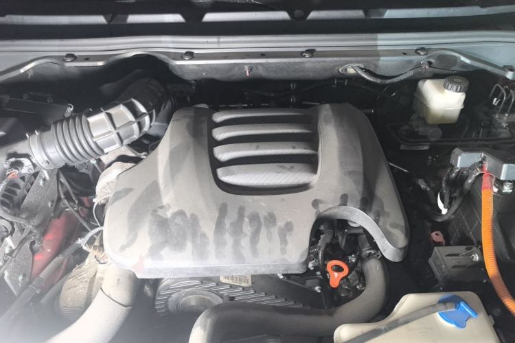 Used Great Wall Poer 2020 2.0T Off-Road Edition Automatic Diesel 4x4 High-End Version GW4D20M Engine Bay