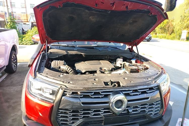 Used Great Wall Poer 2020 2.0T Off-Road Version Automatic Gasoline Four-Wheel Drive High-End Edition GW4C20B Engine Bay