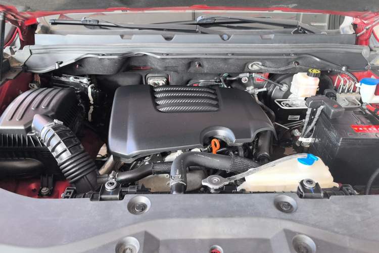 Used Great Wall Poer 2020 2.0T Off-Road Version Automatic Gasoline Four-Wheel Drive High-End Edition GW4C20B Engine Bay