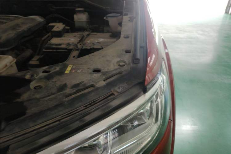 Used Great Wall Poer 2020 2.0T Automatic Diesel 4x4 Comfort Edition GW4D20M Engine Bay Left
