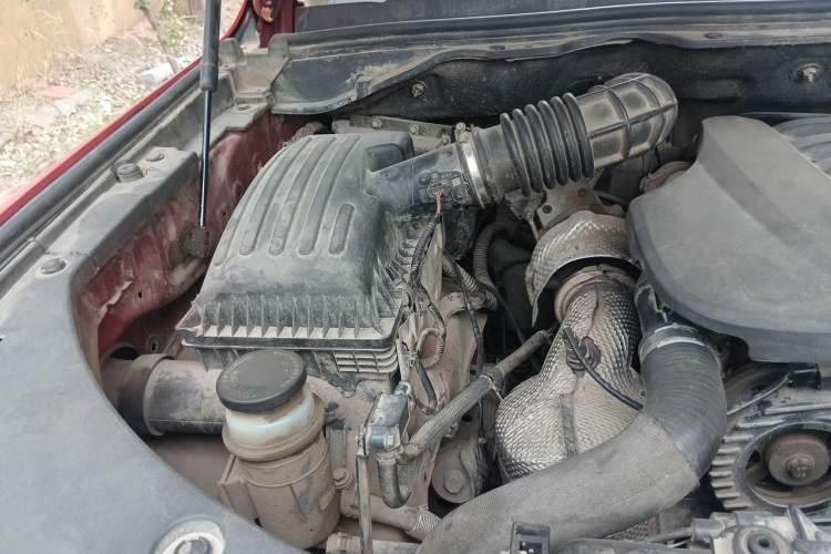 Used Great Wall Poer 2020 2.0T Off-Road Edition Manual Diesel 4x4 Custom Version GW4D20M Engine Bay Right