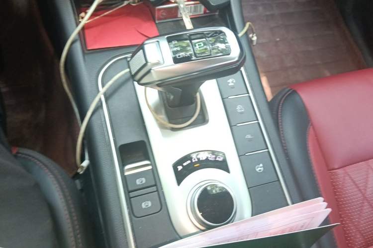 Used Great Wall Poer 2020 2.0T Off-Road Edition Automatic Gasoline 4x4 Limited Edition GW4C20B Gear Lever