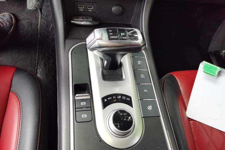 Used Great Wall Poer 2020 2.0T Off-Road Edition Automatic Diesel 4x4 High-End Version GW4D20M Gear Lever