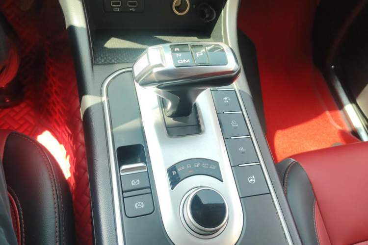 Used Great Wall Poer 2020 2.0T Off-Road Version Automatic Gasoline Four-Wheel Drive High-End Edition GW4C20B Gear Lever