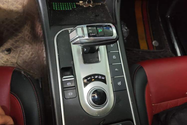 Used Great Wall Poer 2020 2.0T Off-Road Version Automatic Gasoline Four-Wheel Drive High-End Edition GW4C20B Gear Lever