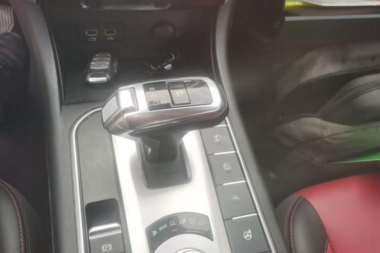 Used Great Wall Poer 2020 2.0T Off-Road Edition Automatic Diesel 4x4 High-End Version GW4D20M Gear Lever