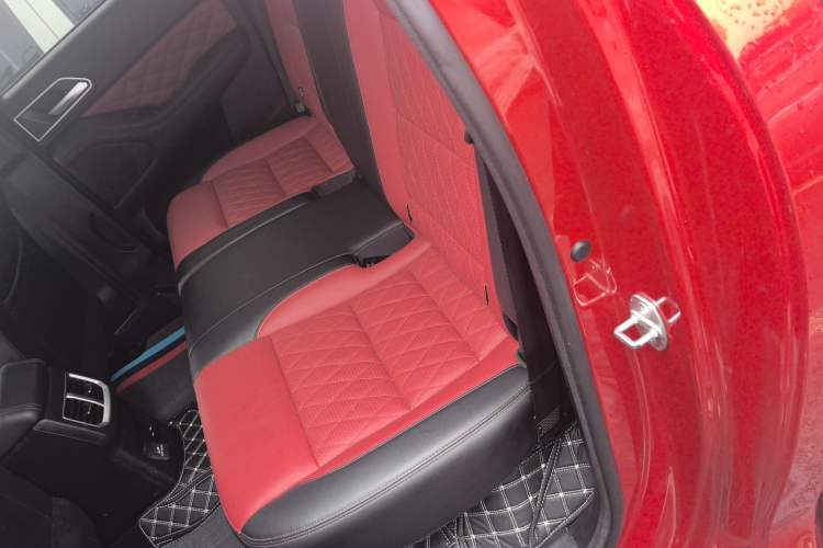 Used Great Wall Poer 2020 2.0T Off-Road Edition Automatic Diesel 4x4 High-End Version GW4D20M Interior 1
