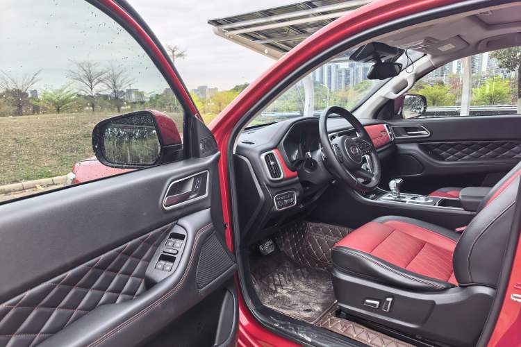 Used Great Wall Poer 2020 2.0T Off-Road Version Automatic Gasoline Four-Wheel Drive High-End Edition GW4C20B Interior 1