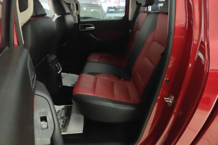 Used Great Wall Poer 2020 2.0T Off-Road Version Automatic Gasoline Four-Wheel Drive High-End Edition GW4C20B Interior 1