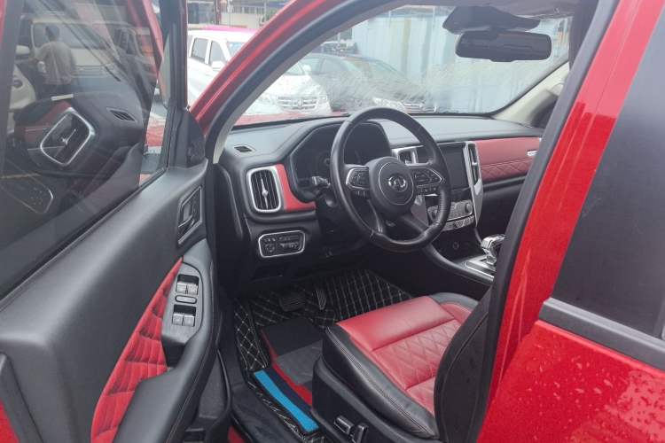 Used Great Wall Poer 2020 2.0T Off-Road Edition Automatic Diesel 4x4 High-End Version GW4D20M Interior 2
