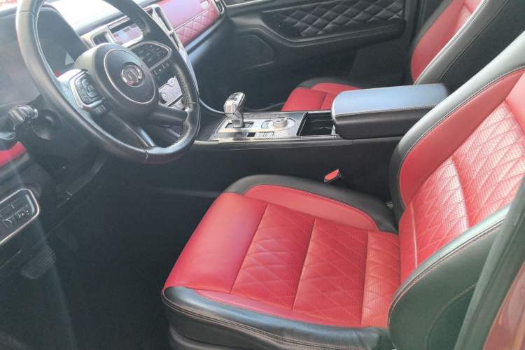 Used Great Wall Poer 2020 2.0T Off-Road Version Automatic Gasoline Four-Wheel Drive High-End Edition GW4C20B Interior 3