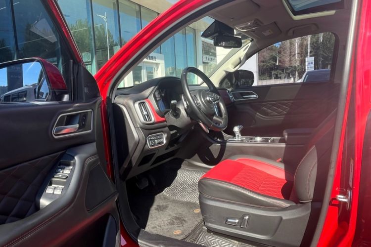 Used Great Wall Poer 2020 2.0T Off-Road Version Automatic Gasoline Four-Wheel Drive High-End Edition GW4C20B Interior 4