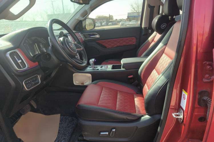Used Great Wall Poer 2020 2.0T Off-Road Edition Automatic Gasoline 4x4 High-End Version Towable Model GW4C20B Left Front Seat