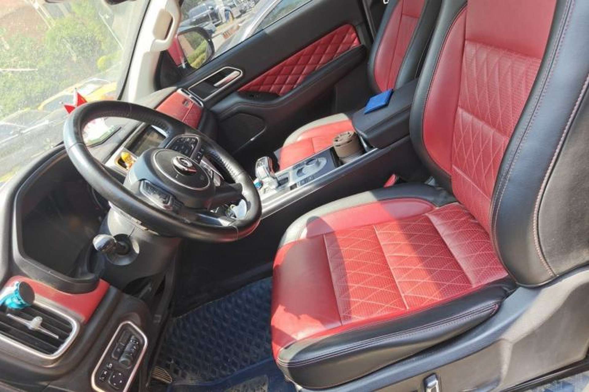 Used Great Wall Poer 2020 2.0T Off-Road Edition Automatic Diesel 4x4 High-End Version GW4D20M Left Front Seat