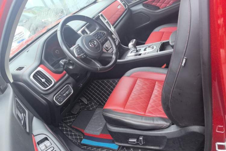 Used Great Wall Poer 2020 2.0T Off-Road Edition Automatic Diesel 4x4 High-End Version GW4D20M Left Front Seat