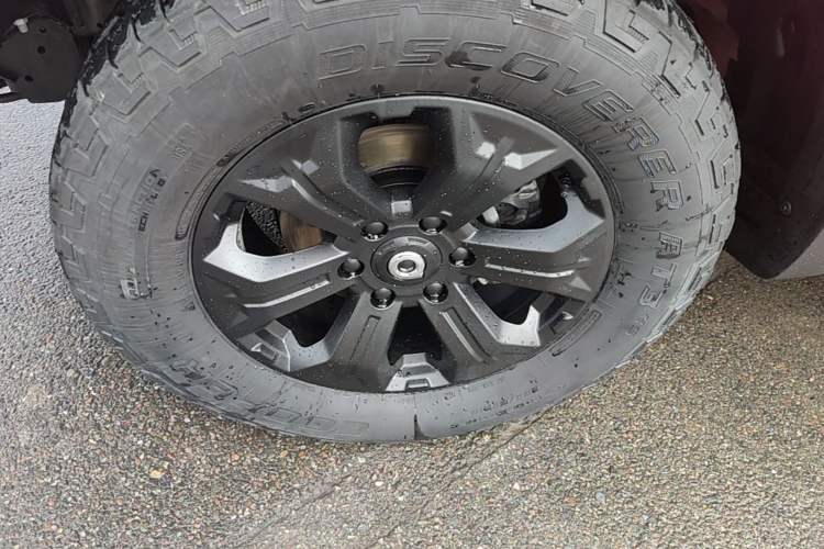 Used Great Wall Poer 2020 2.0T Off-Road Version Automatic Diesel 4x4 Advanced Edition GW4D20M Left Front Wheel Hub