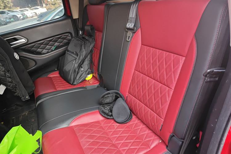 Used Great Wall Poer 2020 2.0T Off-Road Version Automatic Gasoline Four-Wheel Drive High-End Edition GW4C20B Left Rear Seat