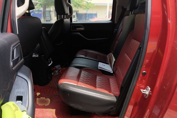 Used Great Wall Poer 2020 2.0T Off-Road Version Automatic Gasoline Four-Wheel Drive High-End Edition GW4C20B Left Rear Seat