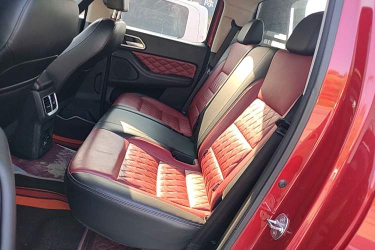 Used Great Wall Poer 2020 2.0T Off-Road Version Automatic Gasoline Four-Wheel Drive High-End Edition GW4C20B Left Rear Seat