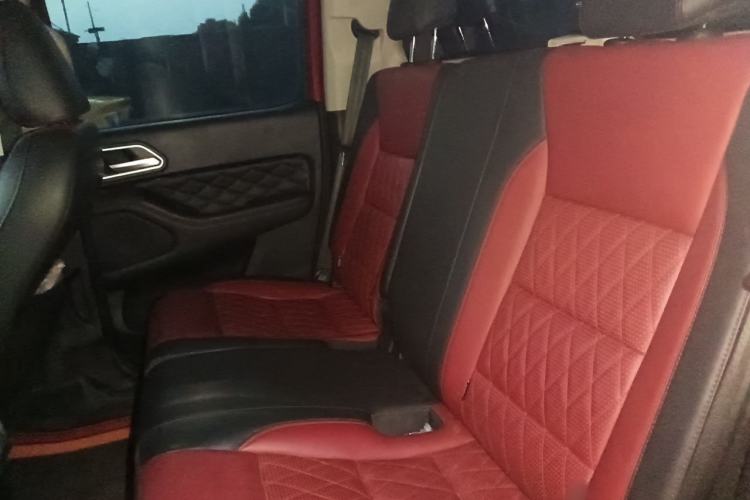 Used Great Wall Poer 2020 2.0T Off-Road Version Automatic Gasoline Four-Wheel Drive High-End Edition GW4C20B Left Rear Seat