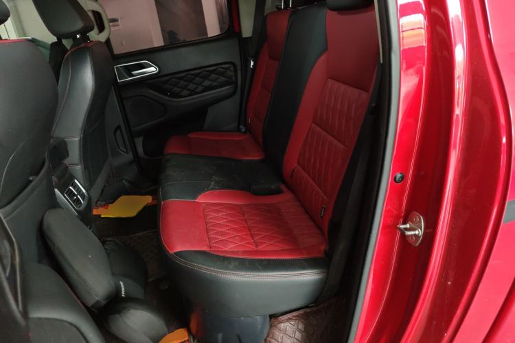 Used Great Wall Poer 2020 2.0T Off-Road Version Automatic Gasoline Four-Wheel Drive High-End Edition GW4C20B Left Rear Seat