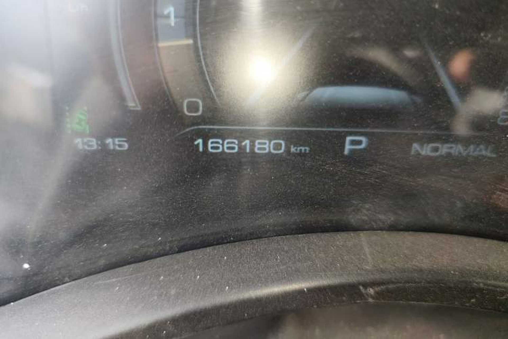 Used Great Wall Poer 2020 2.0T Off-Road Edition Automatic Gasoline 4x4 Limited Edition GW4C20B Odometer Close Up