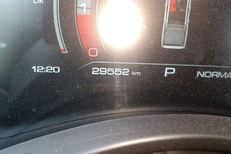 Used Great Wall Poer 2020 2.0T Off-Road Edition Automatic Gasoline 4x4 Limited Edition GW4C20B Odometer Close Up