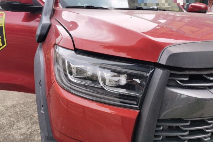 Used Great Wall Poer 2020 2.0T Off-Road Version Automatic Gasoline Four-Wheel Drive High-End Edition GW4C20B Right Front Headlight