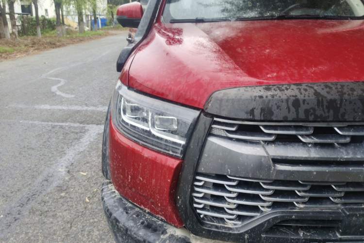 Used Great Wall Poer 2020 2.0T Off-Road Version Automatic Gasoline Four-Wheel Drive High-End Edition GW4C20B Right Front Headlight