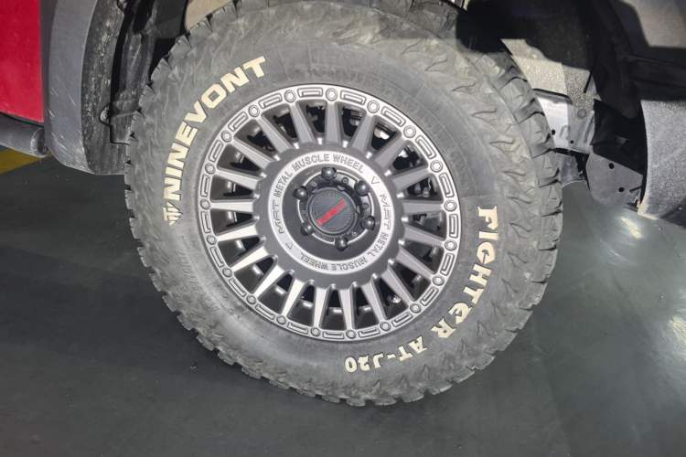 Used Great Wall Poer 2020 2.0T Off-Road Edition Automatic Diesel 4x4 High-End Version GW4D20M Right Front Wheel Hub