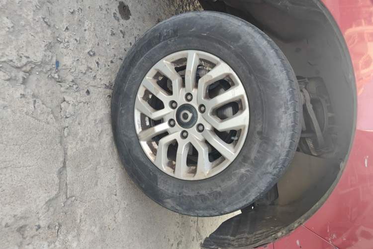 Used Great Wall Poer 2020 2.0T Commercial Version Automatic Diesel Two-Wheel Drive Elite Trim with Long Bed – GW4D20M Right Front Wheel Hub