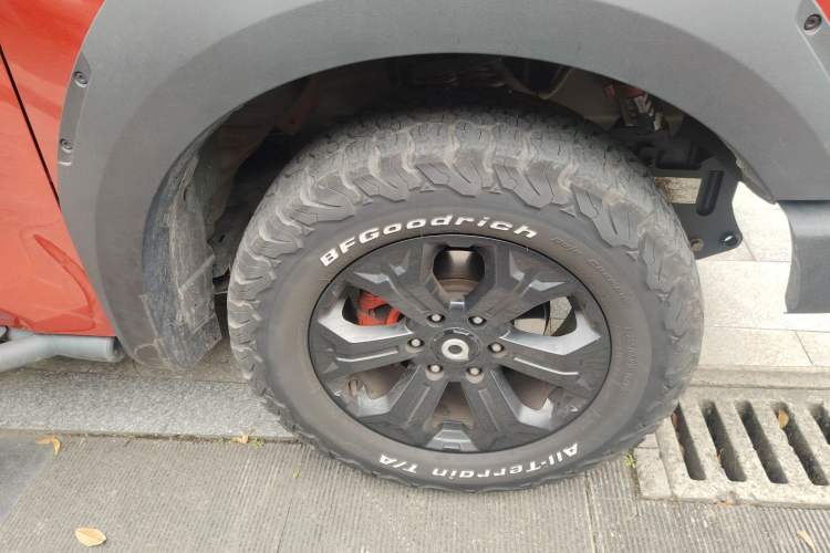 Used Great Wall Poer 2020 2.0T Off-Road Edition Automatic Gasoline 4x4 Limited Edition GW4C20B Right Front Wheel Hub