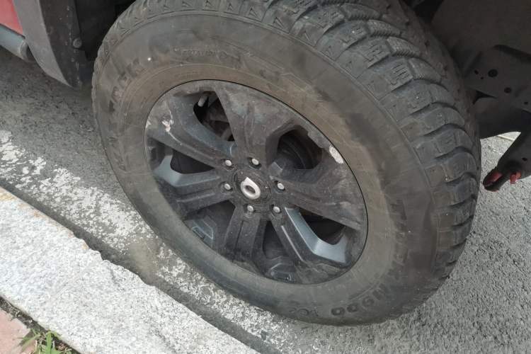 Used Great Wall Poer 2020 2.0T Off-Road Version Automatic Gasoline Four-Wheel Drive High-End Edition GW4C20B Right Front Wheel Hub