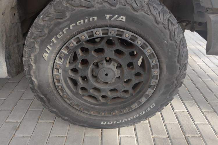 Used Great Wall Poer 2020 2.0T Off-Road Edition Automatic Gasoline 4x4 Limited Edition GW4C20B Right Front Wheel Hub