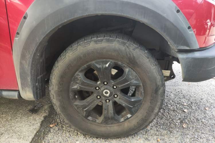 Used Great Wall Poer 2020 2.0T Off-Road Version Automatic Gasoline Four-Wheel Drive High-End Edition GW4C20B Right Front Wheel Hub