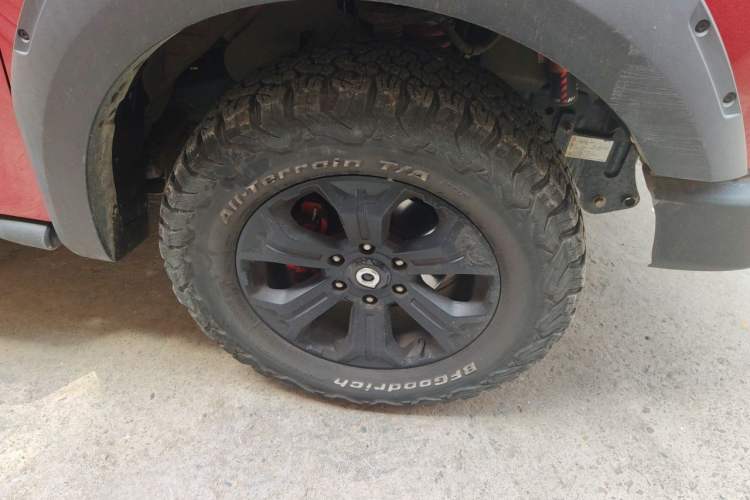 Used Great Wall Poer 2020 2.0T Off-Road Edition Automatic Gasoline 4x4 Limited Edition GW4C20B Right Front Wheel Hub