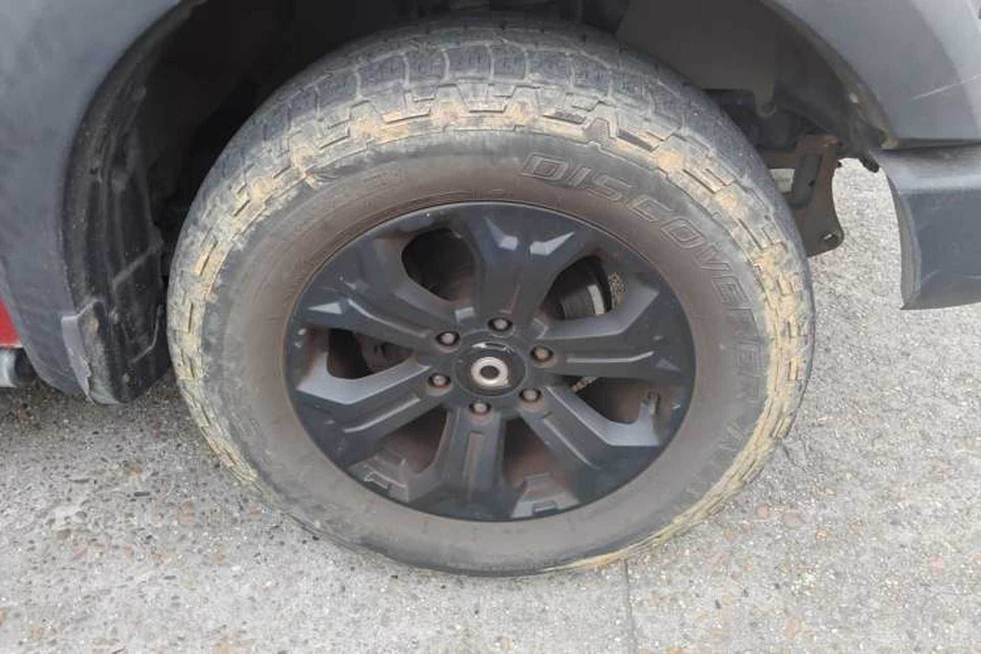 Used Great Wall Poer 2020 2.0T Off-Road Version Automatic Gasoline Four-Wheel Drive High-End Edition GW4C20B Right Front Wheel Hub