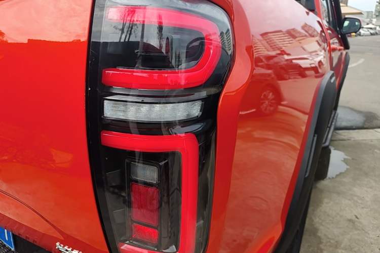 Used Great Wall Poer 2020 2.0T Off-Road Version Automatic Diesel 4x4 Advanced Edition GW4D20M Right Rear Taillight