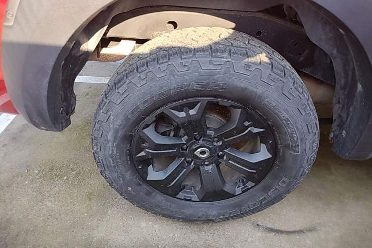 Used Great Wall Poer 2020 2.0T Off-Road Version Automatic Gasoline Four-Wheel Drive High-End Edition GW4C20B Right Rear Wheel Hub