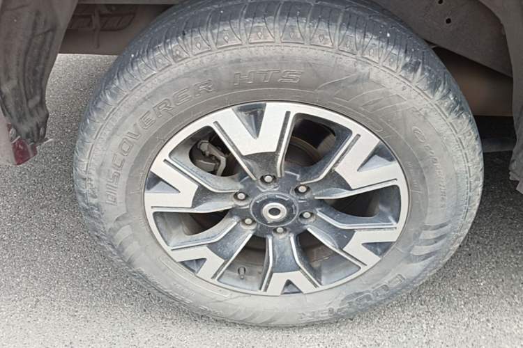 Used Great Wall Poer 2020 2.0T Automatic Diesel 2WD Comfort Edition GW4D20M Right Rear Wheel Hub