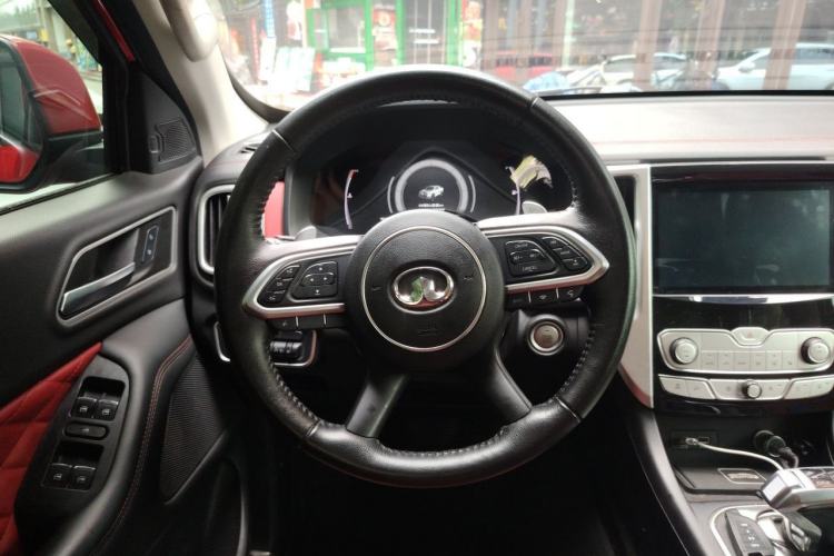 Used Great Wall Poer 2020 2.0T Off-Road Edition Automatic Diesel 4x4 High-End Version Towable Model GW4D20M Steering Wheel
