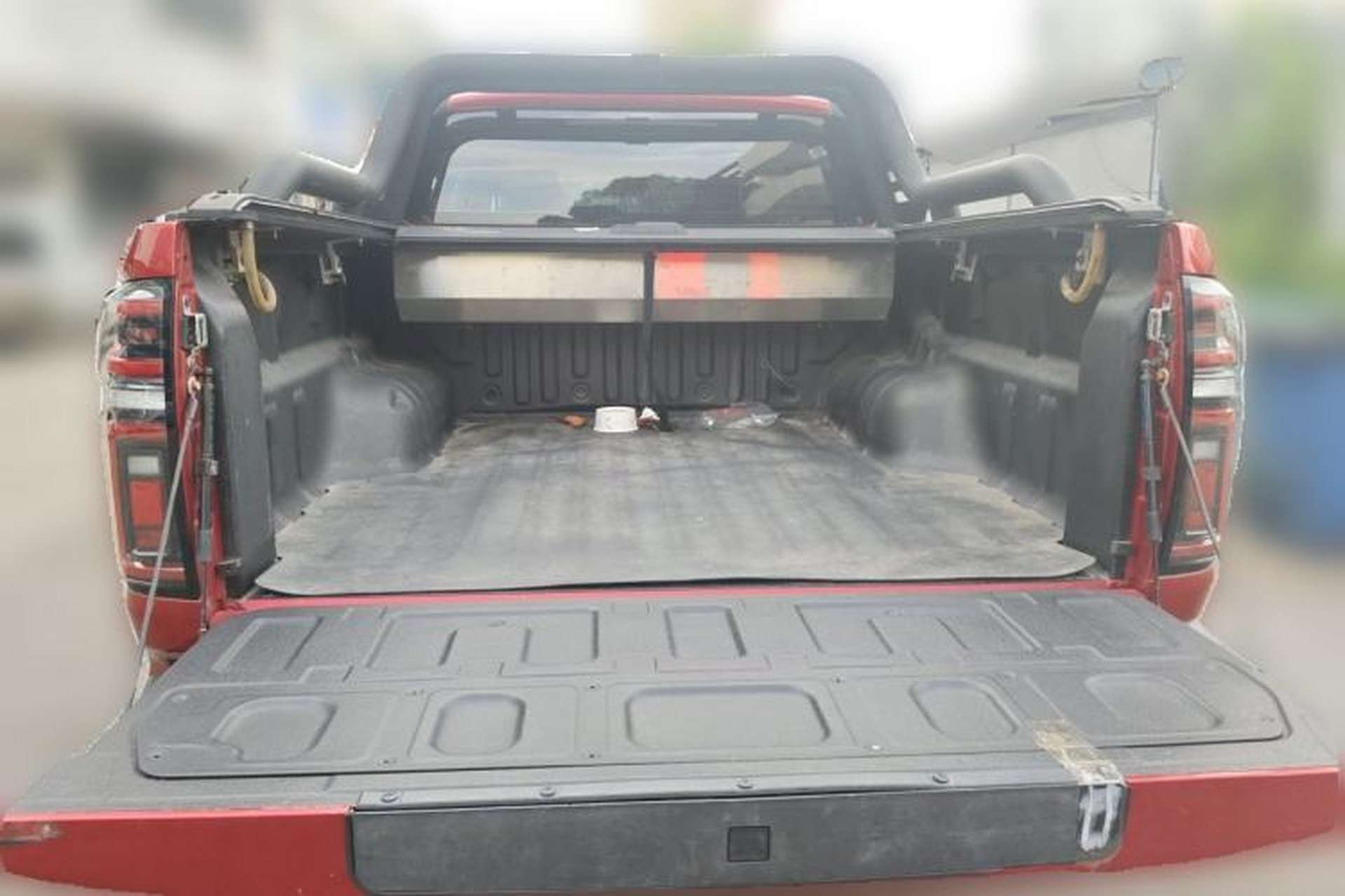 Used Great Wall Poer 2020 2.0T Off-Road Version Automatic Gasoline Four-Wheel Drive High-End Edition GW4C20B Trunk