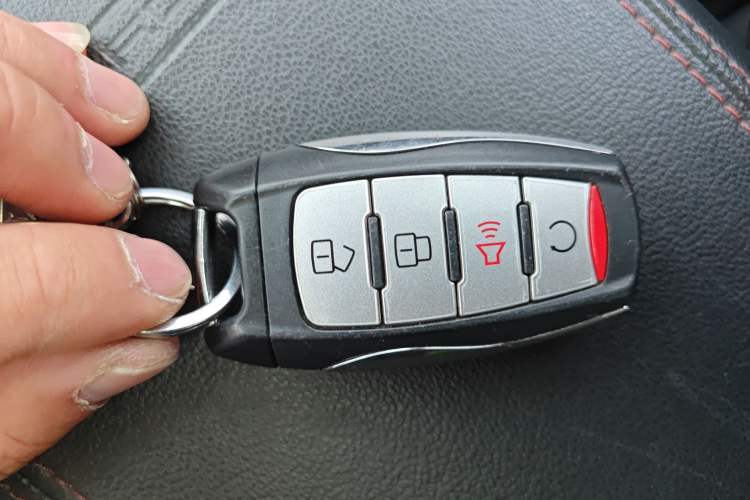 Used Great Wall Poer 2020 2.0T Off-Road Version Automatic Gasoline Four-Wheel Drive High-End Edition GW4C20B Vehicle Key