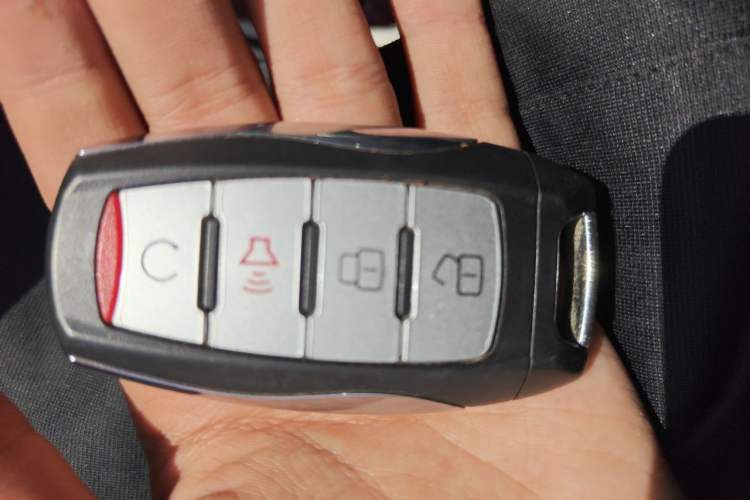 Used Great Wall Poer 2020 2.0T Off-Road Edition Automatic Diesel 4x4 High-End Version GW4D20M Vehicle Key