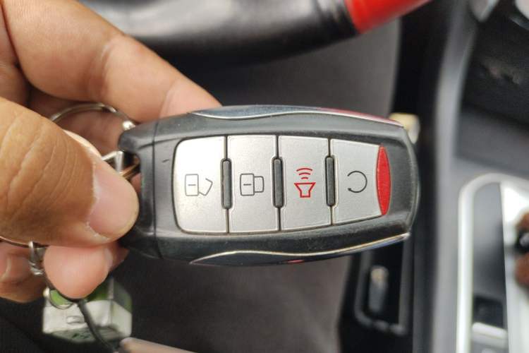 Used Great Wall Poer 2020 2.0T Off-Road Version Automatic Diesel 4x4 Advanced Edition GW4D20M Vehicle Key