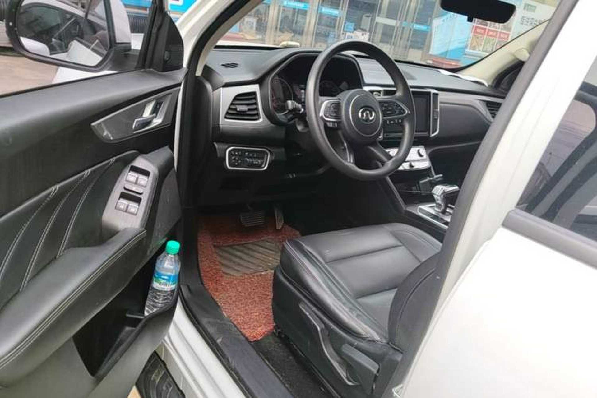 Used Great Wall Poer 2020 2.0T Commercial Version Automatic Diesel 4x4 Elite Long-Box GW4D20M Driver Seat
