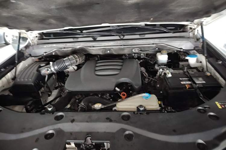 Used Great Wall Poer 2020 2.0T Automatic Diesel 2WD Comfort Edition GW4D20M Engine Bay