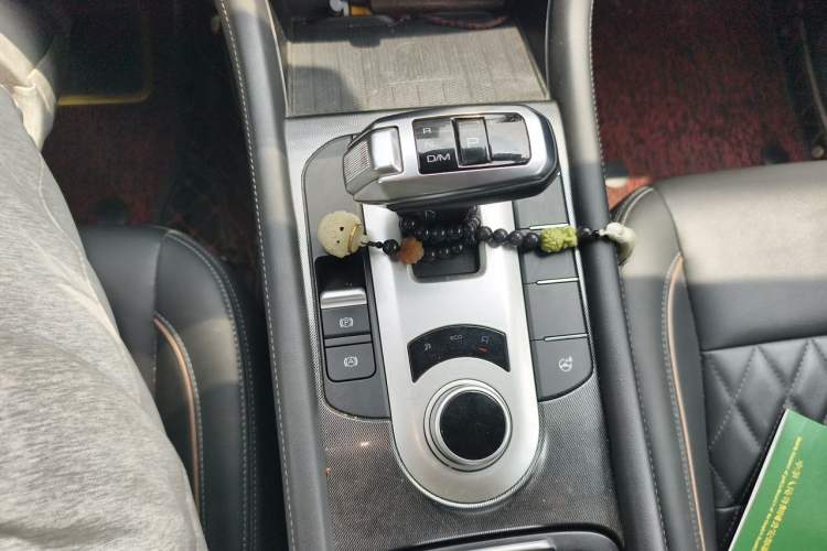 Used Great Wall Poer 2020 2.0T Automatic Diesel 2WD Comfort Edition GW4D20M Gear Lever