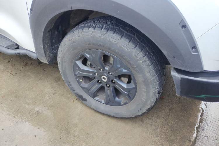 Used Great Wall Poer 2020 2.0T Off-Road Version Automatic Diesel 4x4 Advanced Edition GW4D20M Right Front Wheel Hub