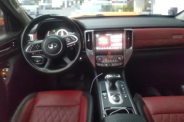 Used Great Wall Poer 2020 2.0T Off-Road Version Automatic Gasoline Four-Wheel Drive High-End Edition GW4C20B Center Console